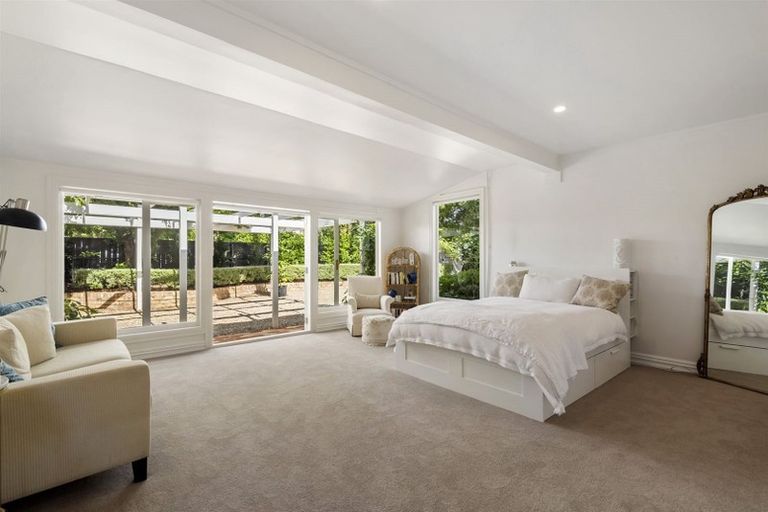 Photo of property in 49b Roland Road, Greenhithe, Auckland, 0632