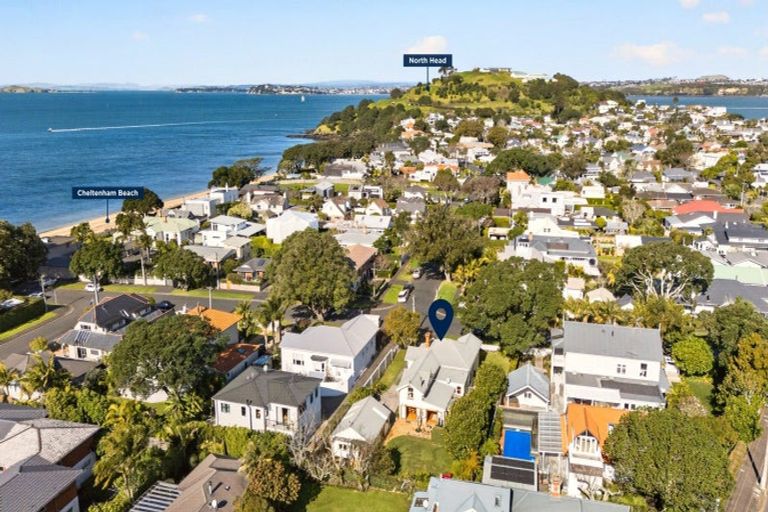 Photo of property in 5 Matai Road, Devonport, Auckland, 0624