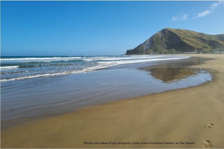Photo of property in 4b Shoal Beach Road, Aramoana, Omakere, 4271