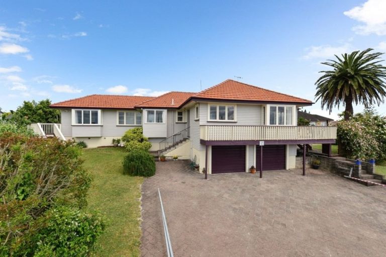 Photo of property in 35 Carey Street, Maeroa, Hamilton, 3200