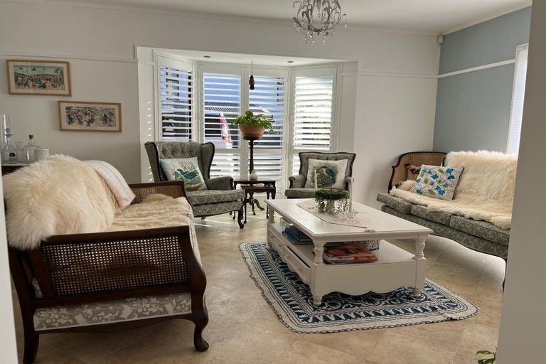 Photo of property in 2/14 Wilisa Rise, Goodwood Heights, Auckland, 2105