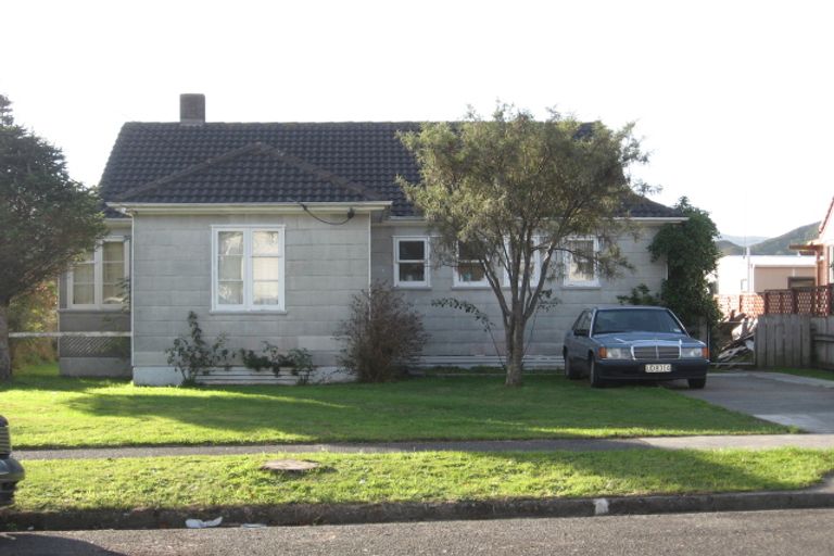 Photo of property in 8 Collett Street, Naenae, Lower Hutt, 5011