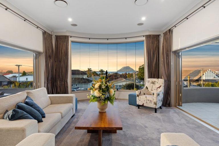 Photo of property in 39a Seaview Road, Otumoetai, Tauranga, 3110