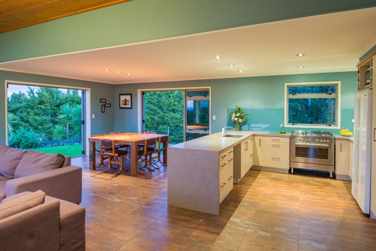 Photo of property in 346 Kirikopuni Road, Parakao, Whangarei, 0172