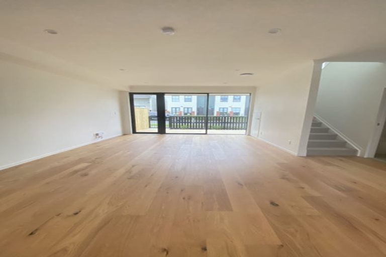 Photo of property in 3 Mahalo Avenue, Wiri, Auckland, 2104