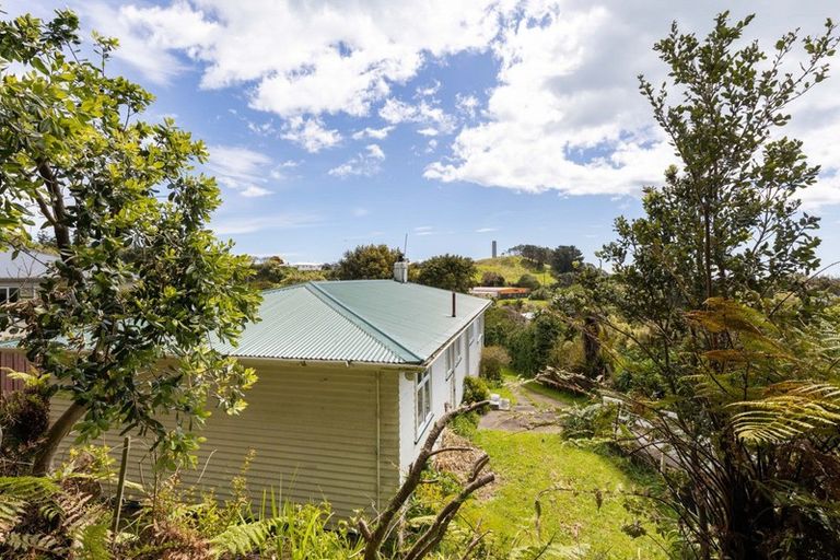 Photo of property in 86 South Road, Blagdon, New Plymouth, 4310