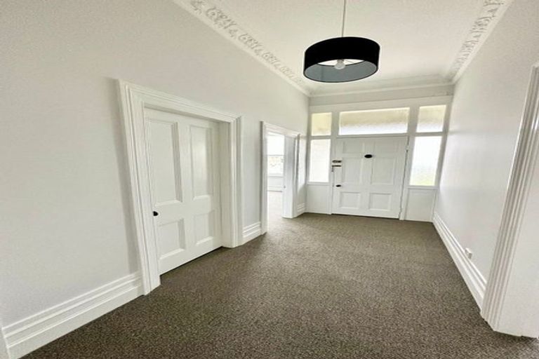Photo of property in 23 Royal Crescent, Saint Kilda, Dunedin, 9012