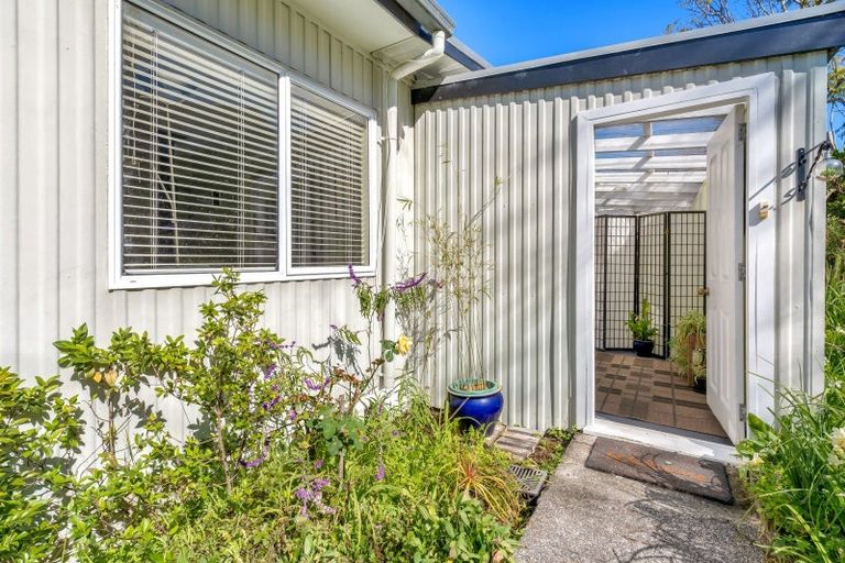 Photo of property in 85 Cockle Bay Road, Cockle Bay, Auckland, 2014