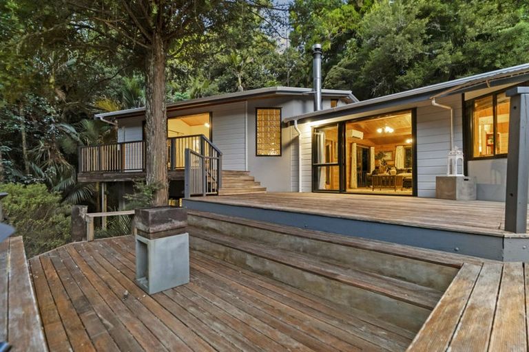 Photo of property in 412 Ponga Road, Opaheke, Papakura, 2584