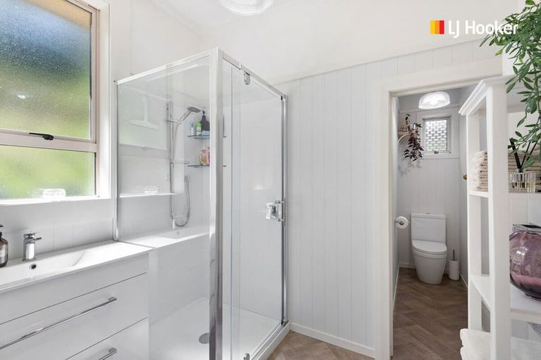 Photo of property in 112 Oakwood Avenue, Balaclava, Dunedin, 9011