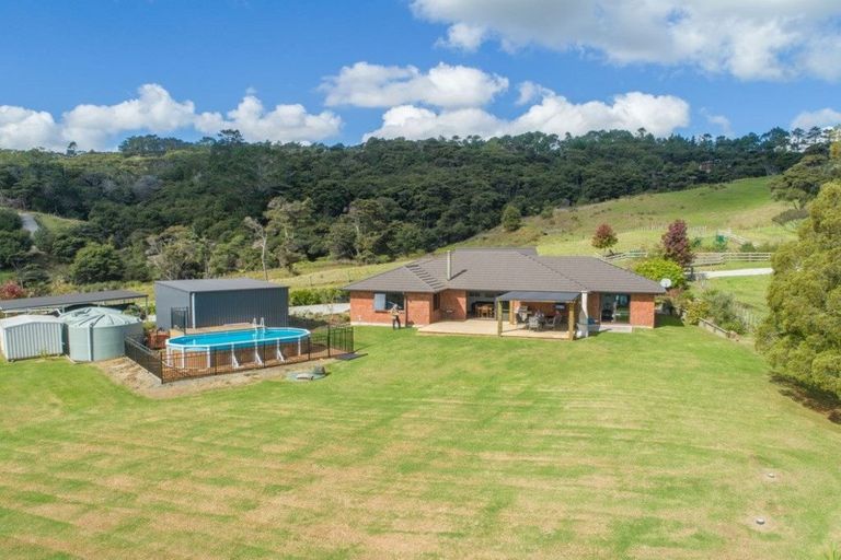 Photo of property in 65c Manuka Grove, Helensville, 0875