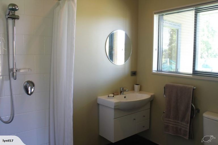 Photo of property in 3 Charles Court, Lake Hawea, Wanaka, 9382