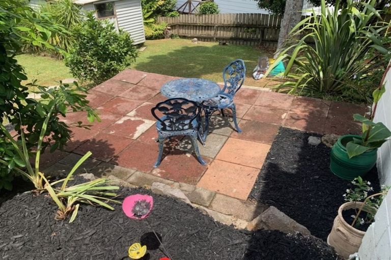 Photo of property in 2/32 Stredwick Drive, Torbay, Auckland, 0630