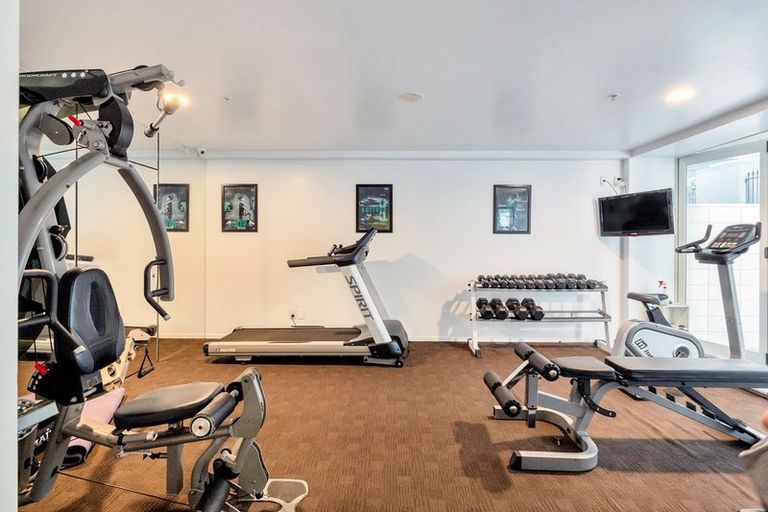 Photo of property in The Quadrant Apartments, 2304/10 Waterloo Quadrant, Auckland Central, Auckland, 1010