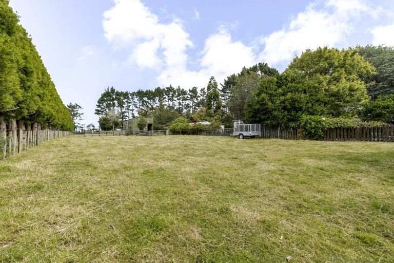 Photo of property in 327 Awai Road, Tarurutangi, New Plymouth, 4372