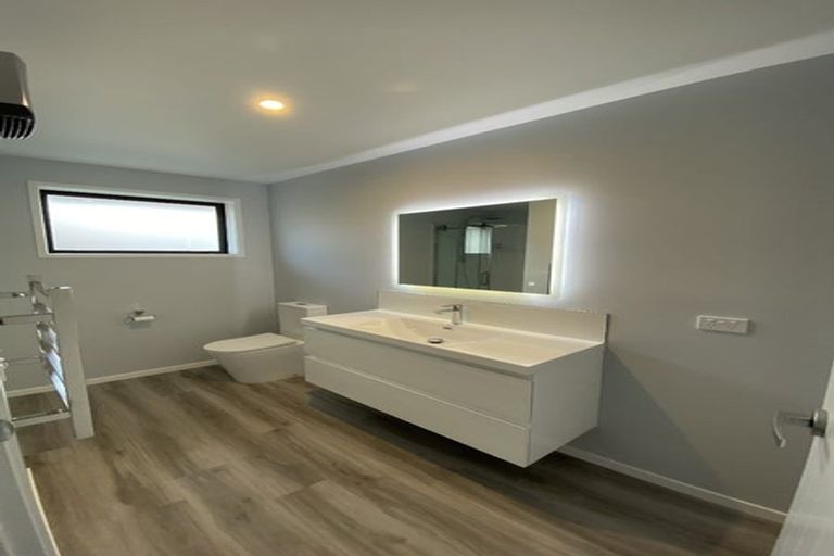 Photo of property in Wooing Tree Vineyard Ltd, 17 Vintage Street, Cromwell, 9310