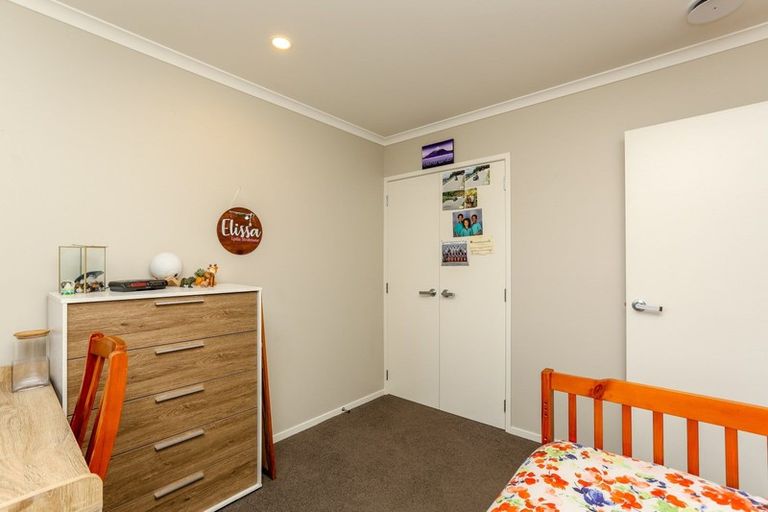 Photo of property in 37 Ainslee Street, Highlands Park, New Plymouth, 4312