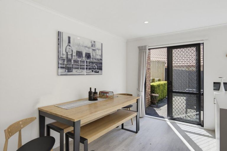 Photo of property in 10 Sams Way, Raumati South, Paraparaumu, 5032