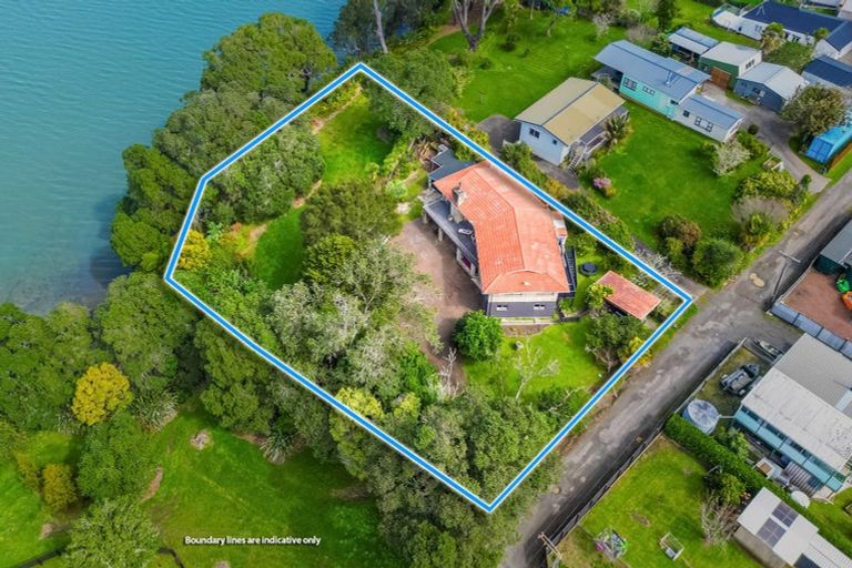 Photo of property in 1 Cliff Lane, Glenbrook, Waiuku, 2681