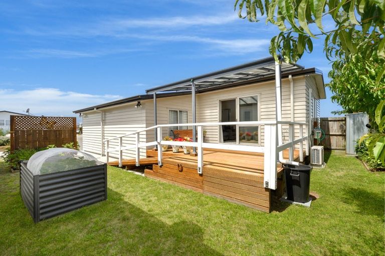 Photo of property in 11 Kamahi Crescent, Papamoa Beach, Papamoa, 3118
