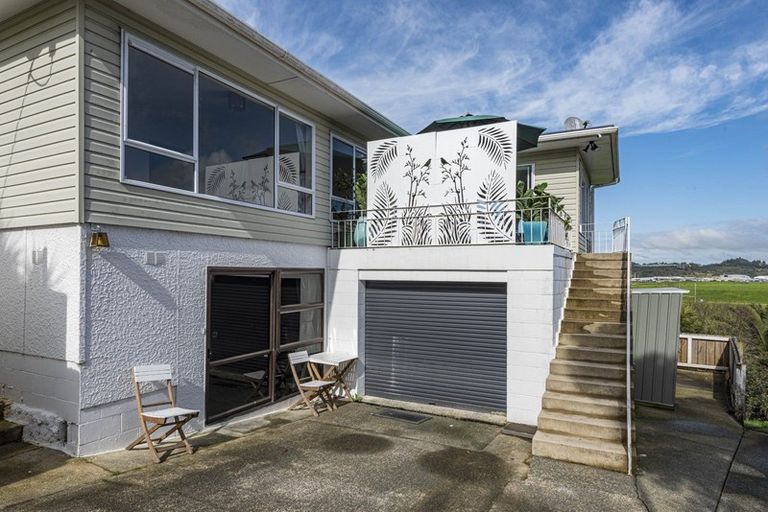 Photo of property in 10 Tanekaha Drive, Parahaki, Whangarei, 0112