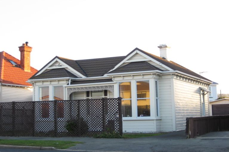 Photo of property in 90 Queens Drive, Saint Kilda, Dunedin, 9012