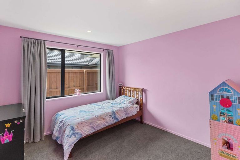 Photo of property in 27 Avanda Avenue, Rolleston, 7615