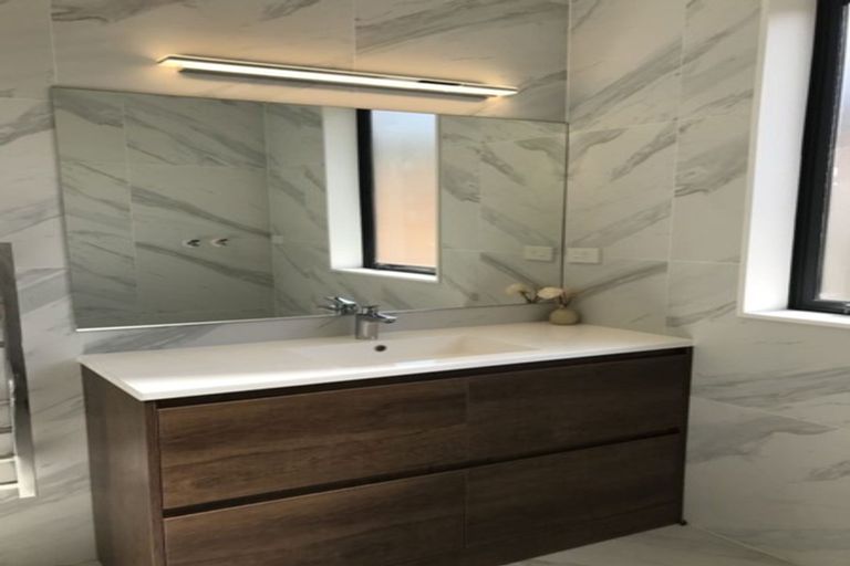 Photo of property in 249a Lonely Track Road, Albany Heights, Auckland, 0632