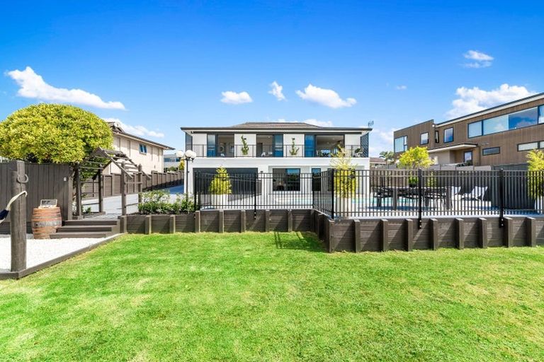 Photo of property in 114 Bramley Drive, Farm Cove, Auckland, 2012