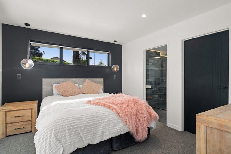 Photo of property in 10 Peter Burke Way, Pyes Pa, Tauranga, 3112