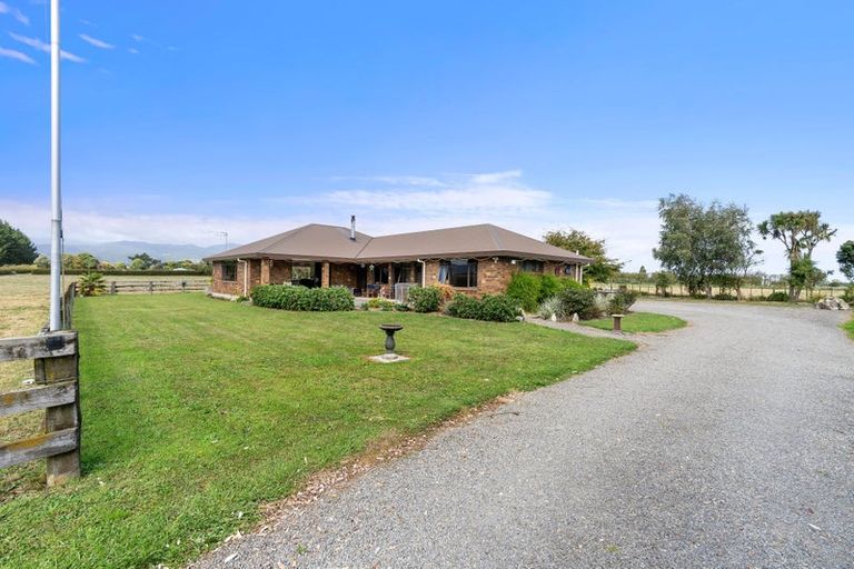 Photo of property in 77 Bruce Road, Levin, 5510