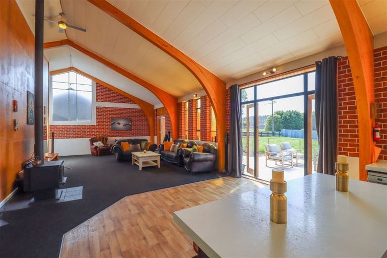 Photo of property in 3 Bristol Street, Pareora, 7912