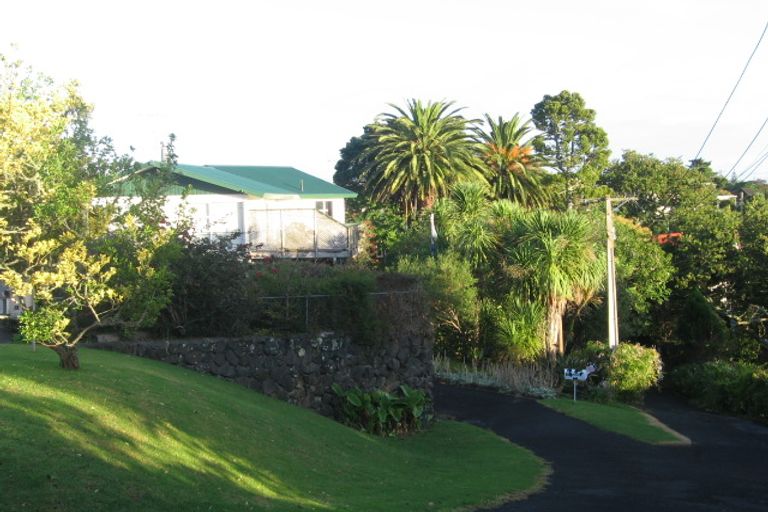 Photo of property in 1/26 Speedy Crescent, Hillcrest, Auckland, 0627