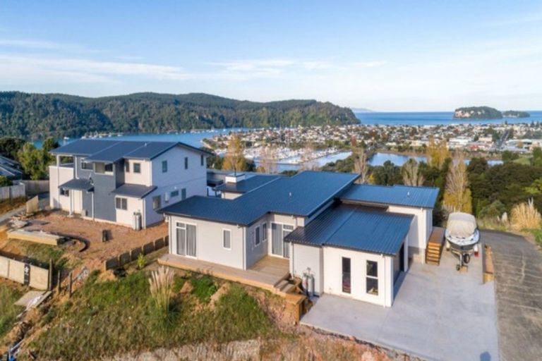Photo of property in 106 Te Pamahue Drive, Whangamata, 3620