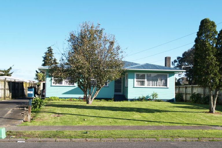 Photo of property in 36 Kairanga Street, Mangere East, Auckland, 2024