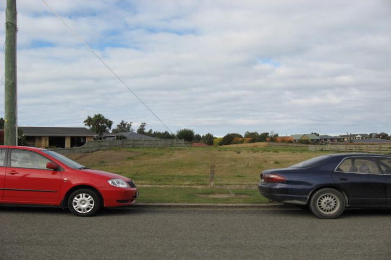 Photo of property in 12 Gordon Street, Weston, Oamaru, 9401