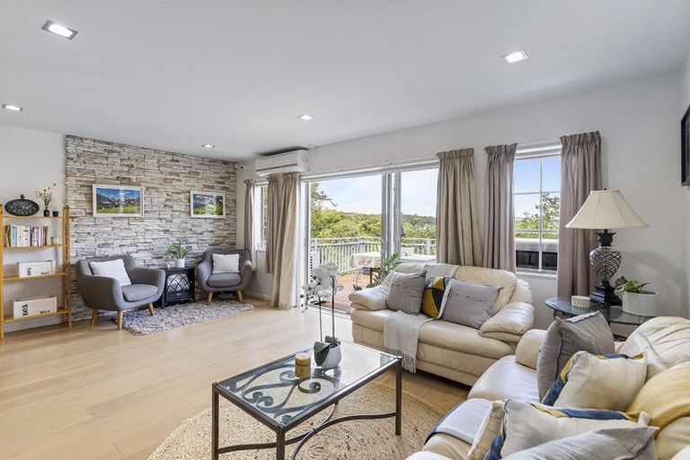 Photo of property in 7/31 The Avenue, Albany, Auckland, 0632