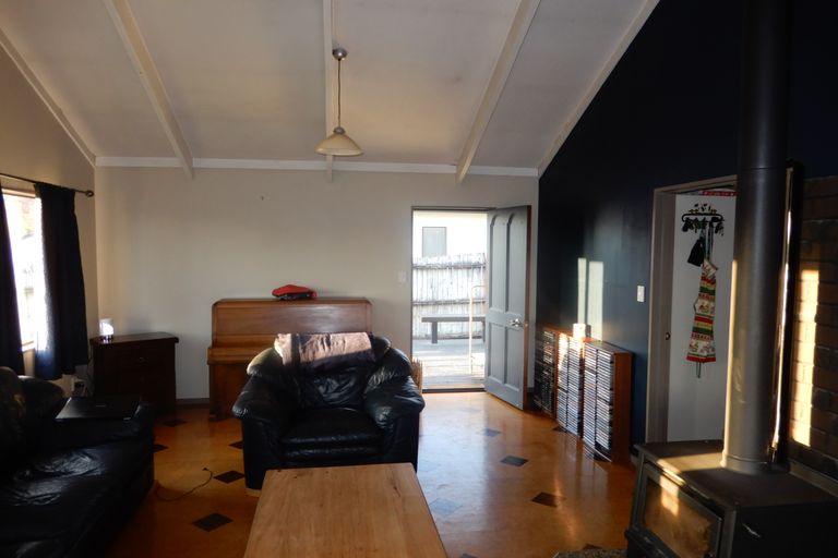 Photo of property in 2 Kitchener Place, Putaruru, 3411