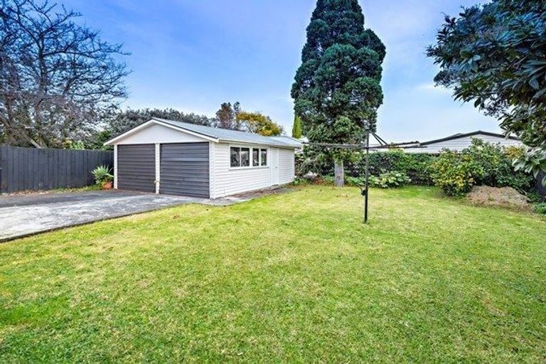 Photo of property in 142 Russell Road, Manurewa, Auckland, 2102