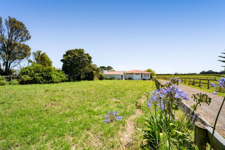 Photo of property in 126 Ihaia Road, Opunake, 4616