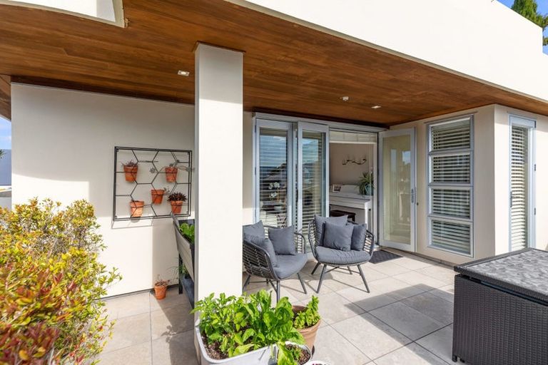 Photo of property in 14 First Avenue, Tauranga, 3110