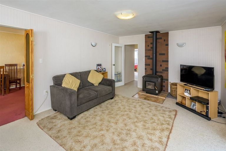 Photo of property in 99 Norfolk Crescent, Otaki Beach, Otaki, 5512