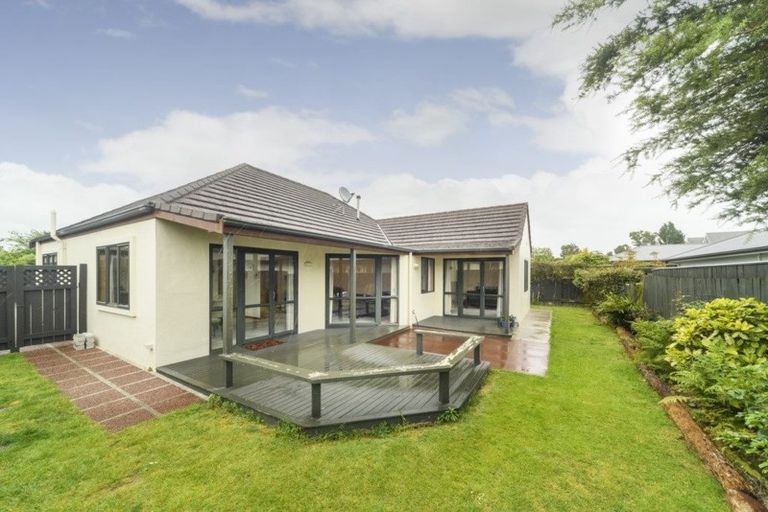 Photo of property in 4 Jensen Street, Hokowhitu, Palmerston North, 4410