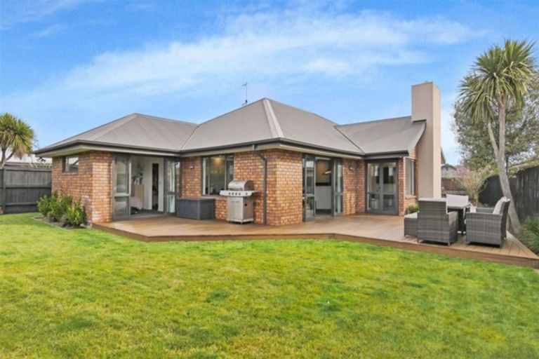 Photo of property in 80 Lamorna Road, Parklands, Christchurch, 8083