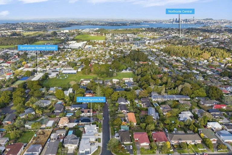 Photo of property in 2a Northgrove Avenue, Hillcrest, Auckland, 0627