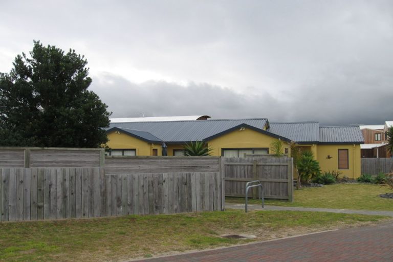 Photo of property in 8 Rita Way, Omaha, 0986