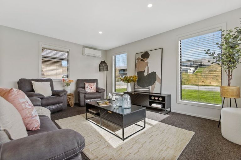 Photo of property in 58 Stratford Drive, Mount Pisa, Cromwell, 9383