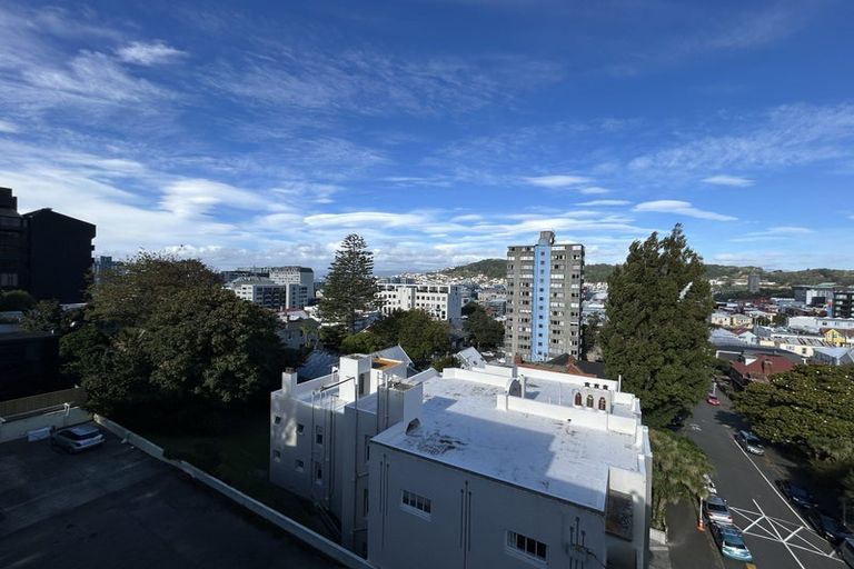 Photo of property in Elms Court Flats, 8/367 The Terrace, Te Aro, Wellington, 6011