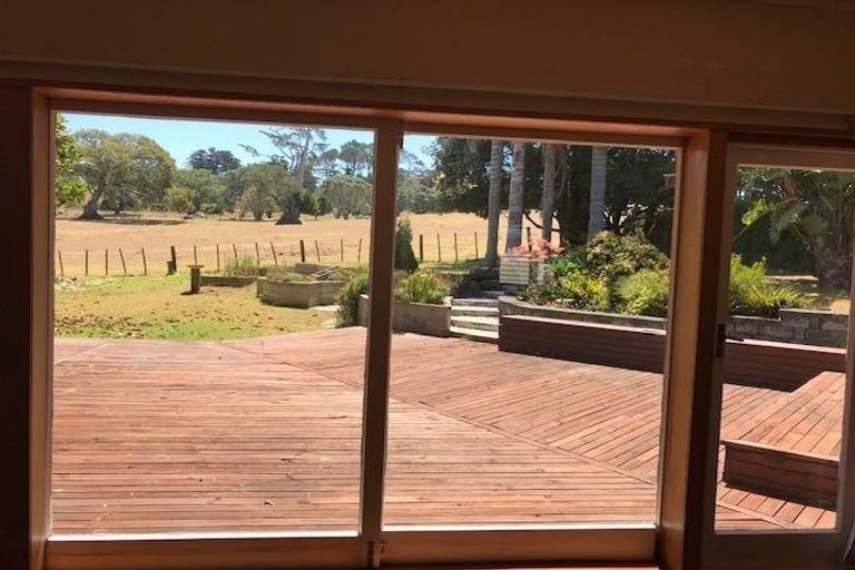 Photo of property in 76 Campbell Road, One Tree Hill, Auckland, 1061