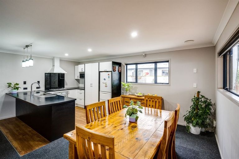 Photo of property in 82a Murphy Road, Taradale, Napier, 4112